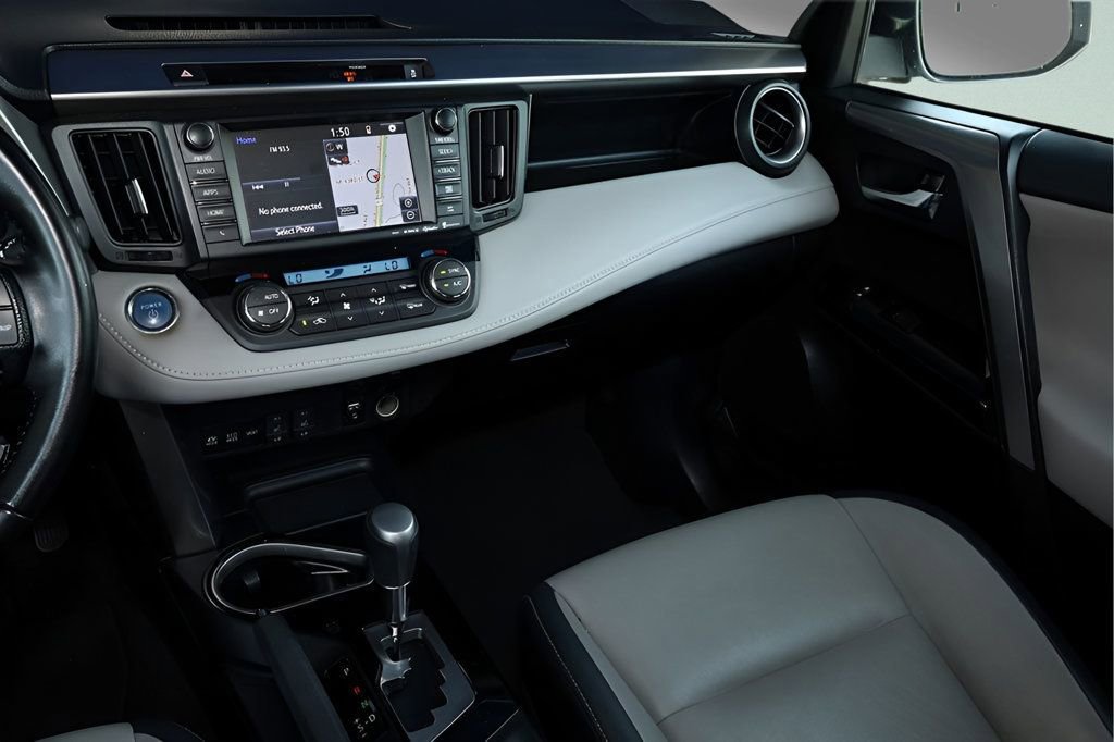 Used 2016 Toyota RAV4 Limited image 23