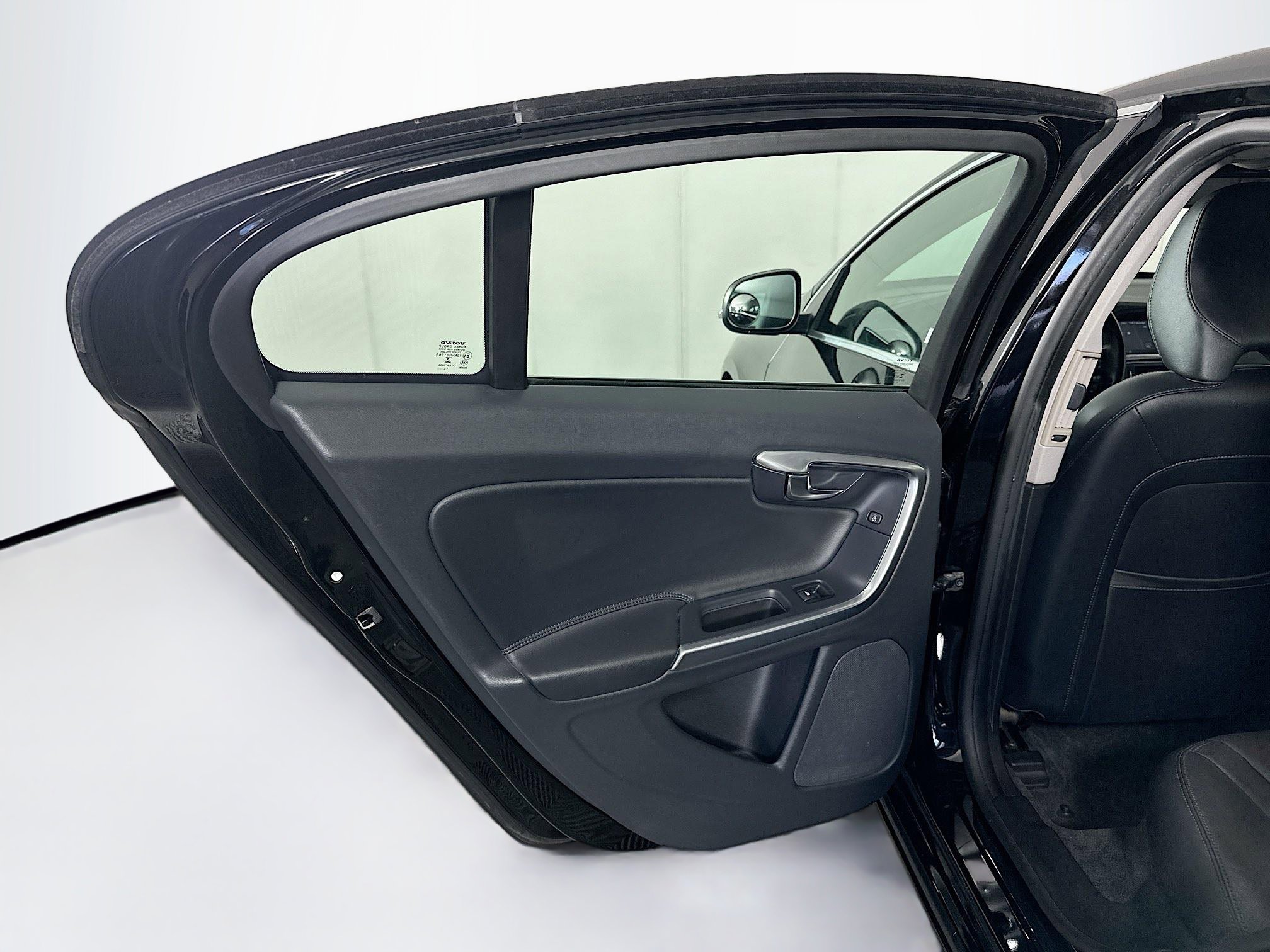 Used 2015 Volvo S60 T5 Premier Plus image 26