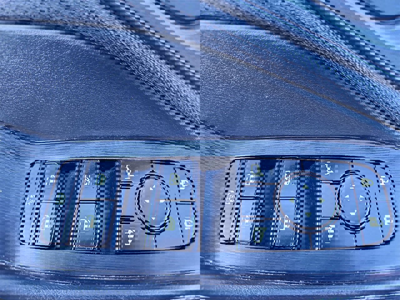 Used 2021 Nissan Rogue SV image 26