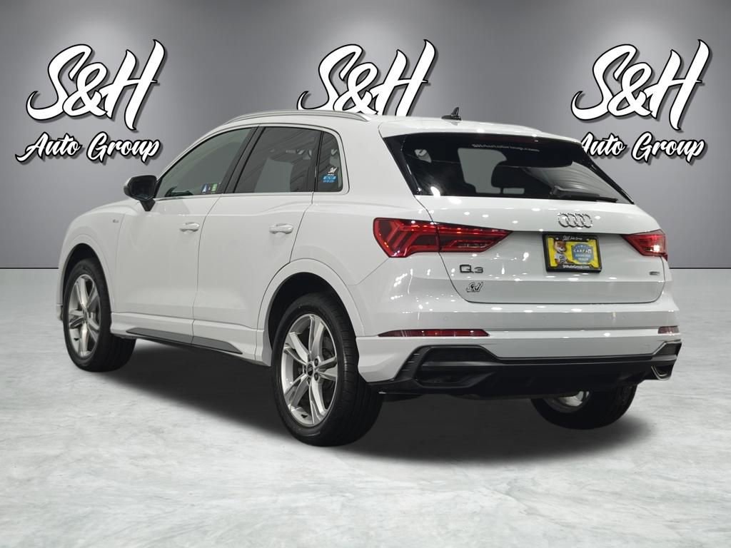 Used 2022 Audi Q3 2.0T Premium Plus w/ Premium Plus Package image 17