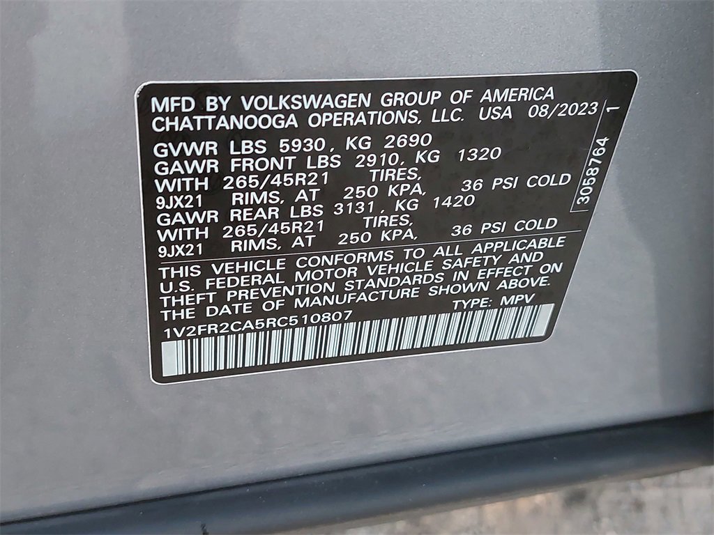 Certified 2024 Volkswagen Atlas SEL Premium R-Line image 32