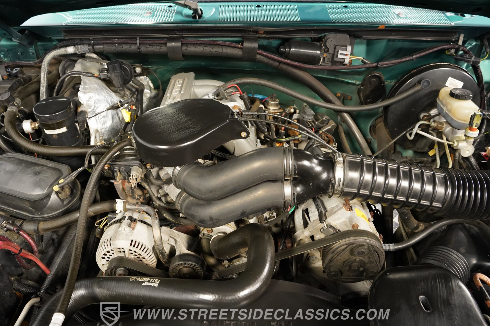 Used 1996 Ford Bronco XLT image 34