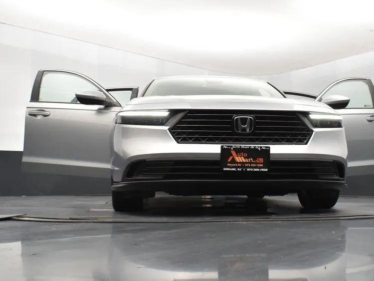 Used 2024 Honda Accord LX image 11