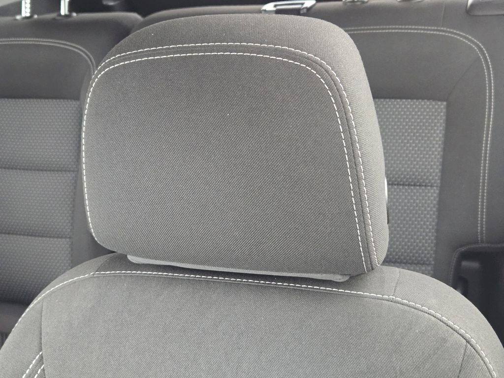 Used 2022 GMC Terrain SLE w/ Driver Convenience Package FWD image 21