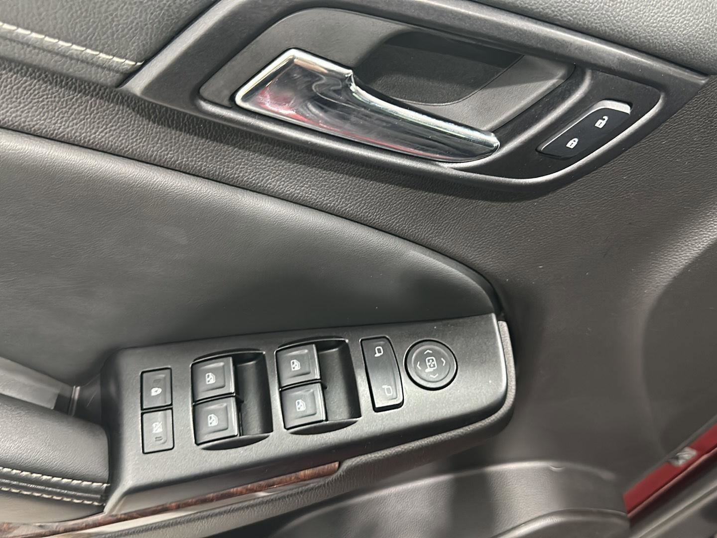 Used 2016 GMC Yukon SLE w/ Convenience Package AWD/4WD image 18