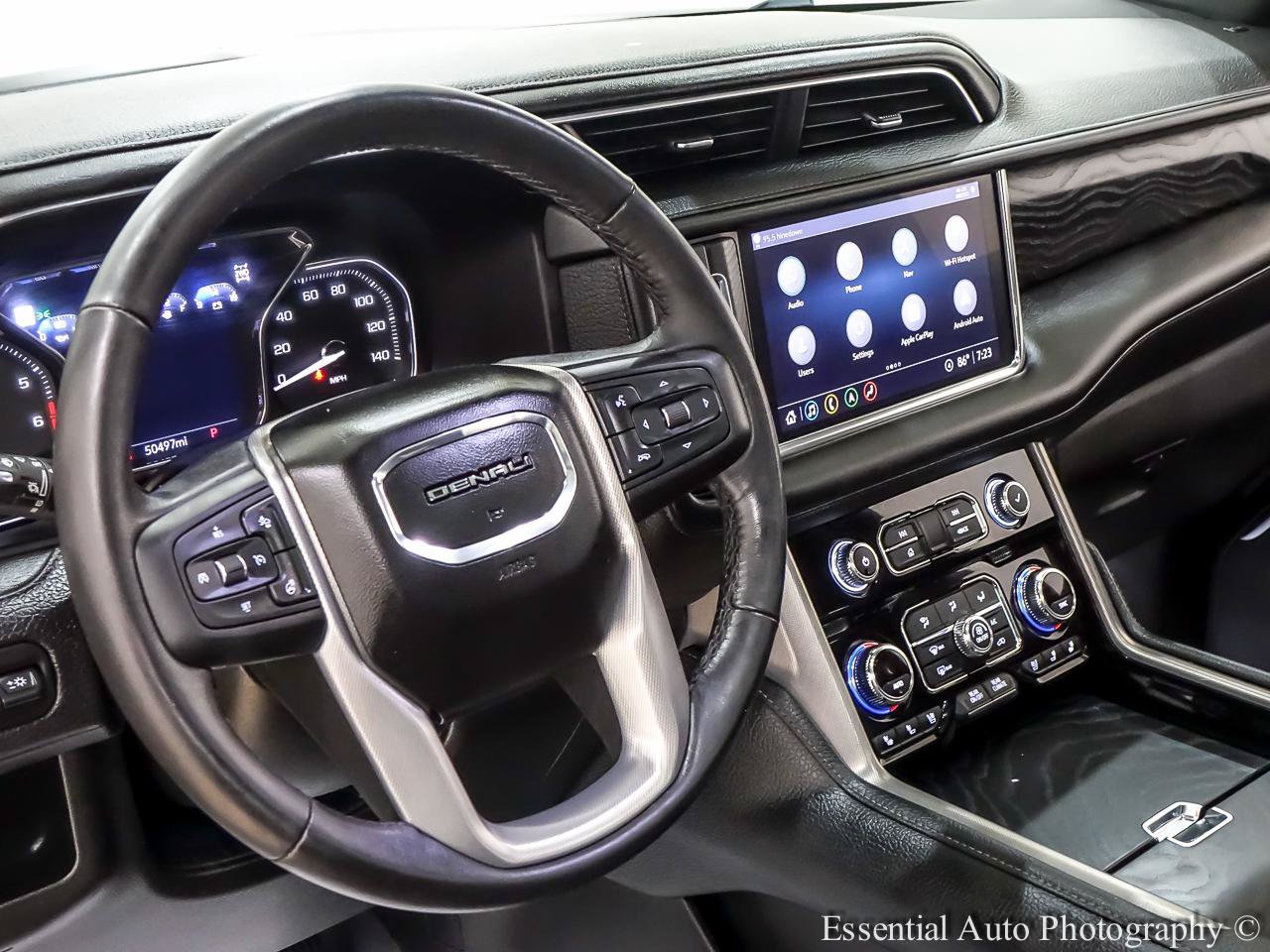 Used 2021 GMC Yukon XL Denali w/ LPO, Illumination Package AWD/4WD image 15