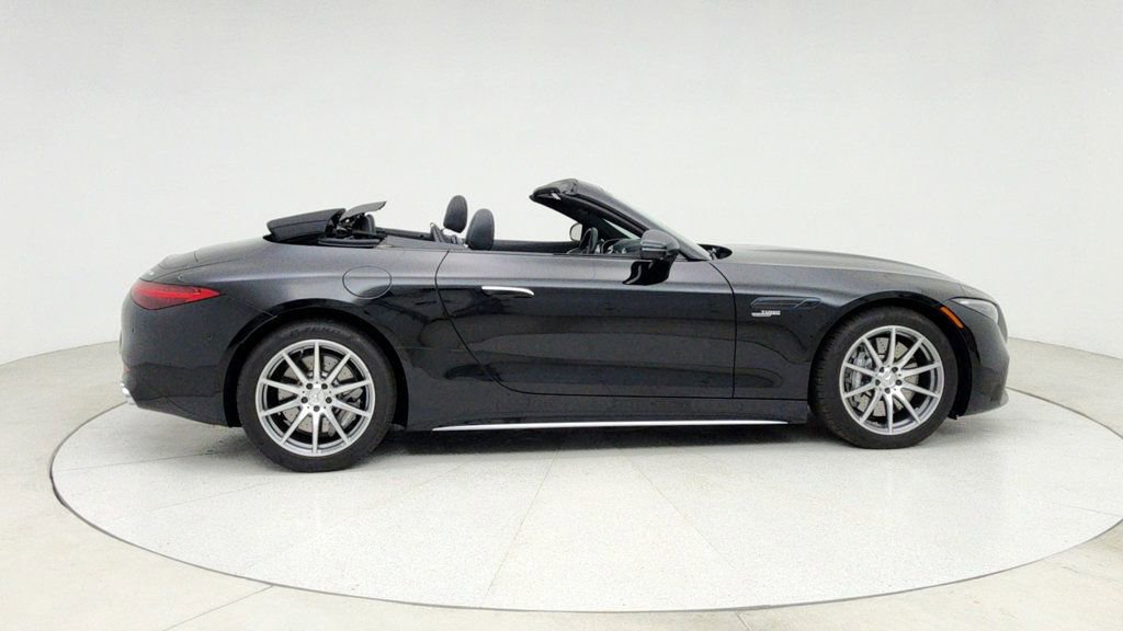 Used 2023 Mercedes-Benz SL 43 AMG image 4