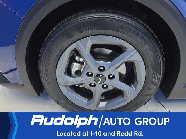 Used 2025 Kia K4 FWD image 27
