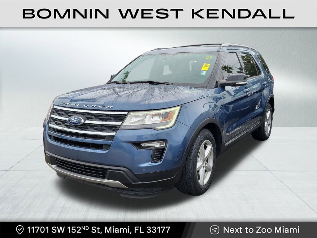 Used 2018 Ford Explorer XLT w/ Equipment Group 202A image 2