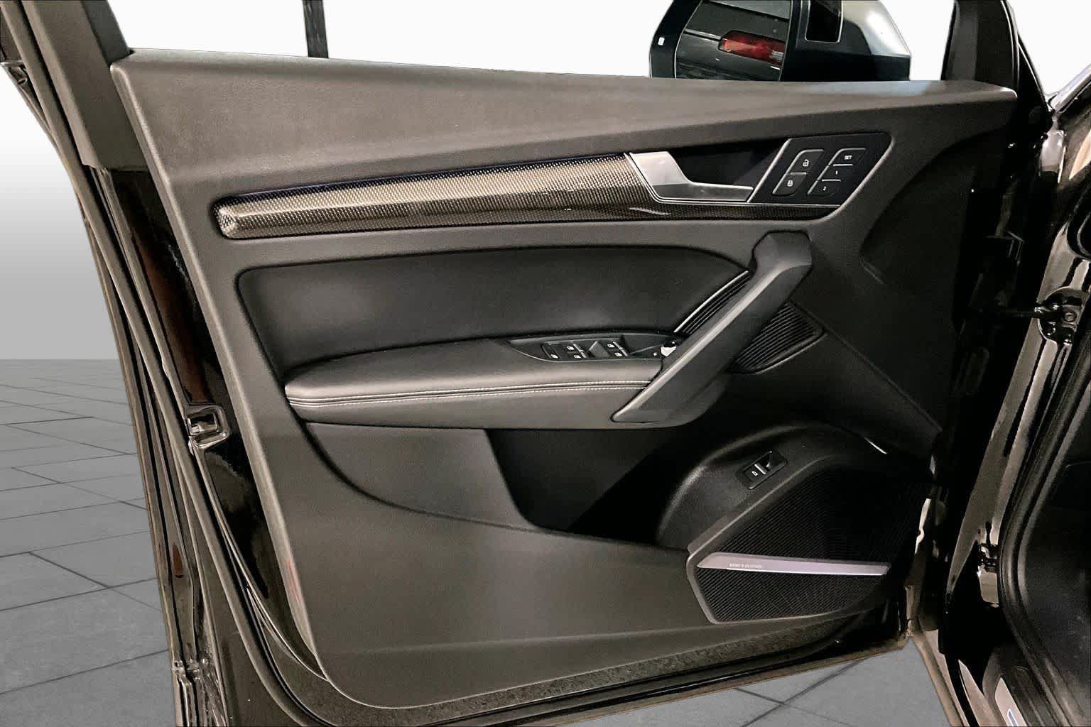 Used 2018 Audi SQ5 Prestige AWD/4WD image 21
