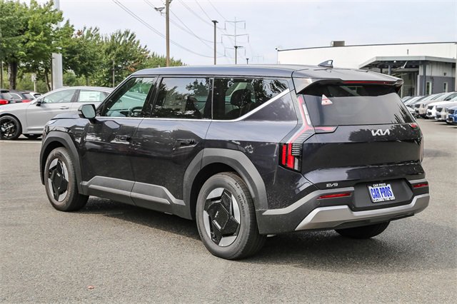 New 2026 Kia EV9 Light image 7