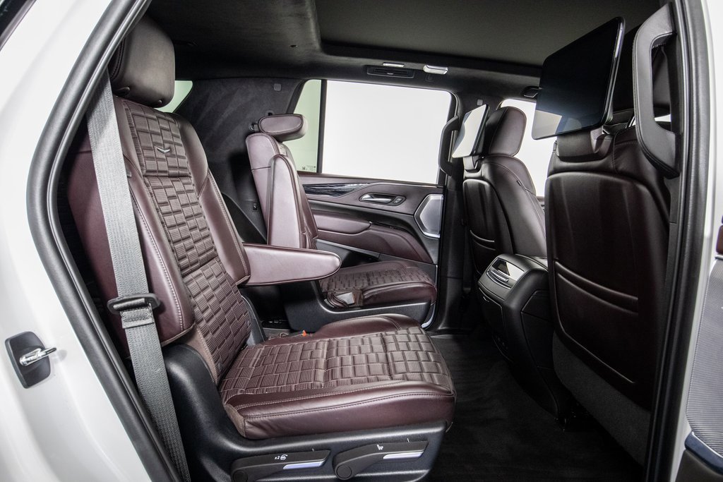 Used 2023 Cadillac Escalade V w/ LPO, ONYX Package image 15