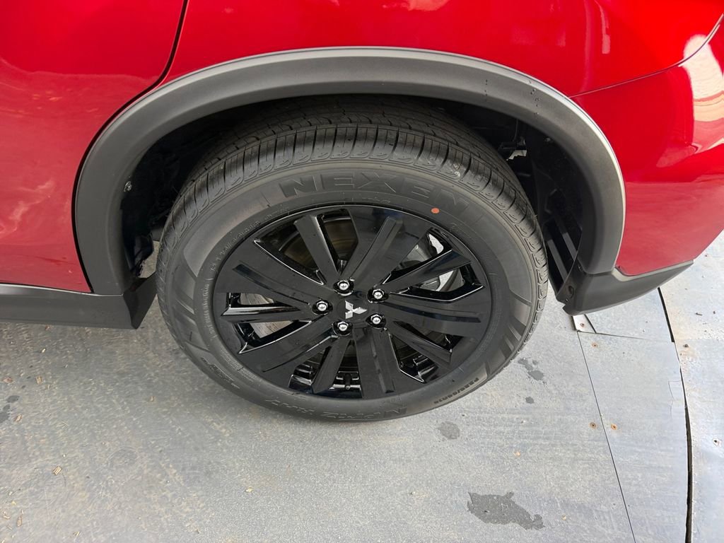 New 2026 Mitsubishi Outlander Sport LE AWD/4WD image 35