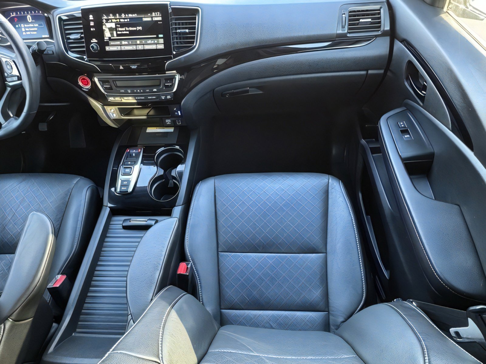 Used 2022 Honda Passport Elite image 16