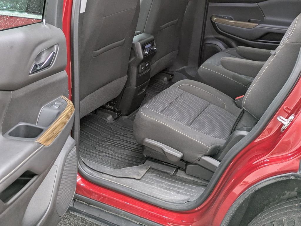 Used 2022 GMC Acadia SLE w/ Driver Convenience Package image 24