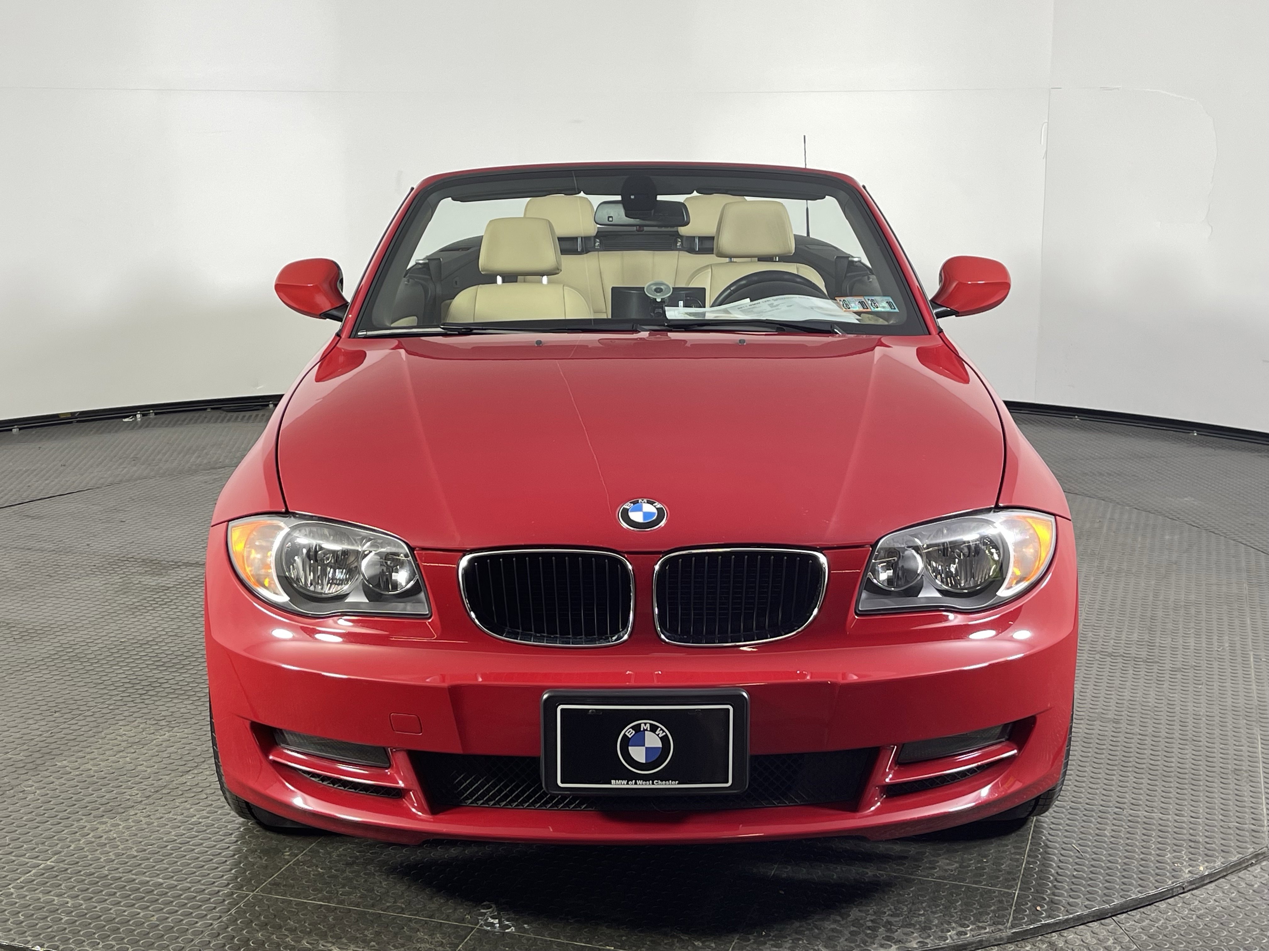 Used 2011 BMW 128i Convertible image 2
