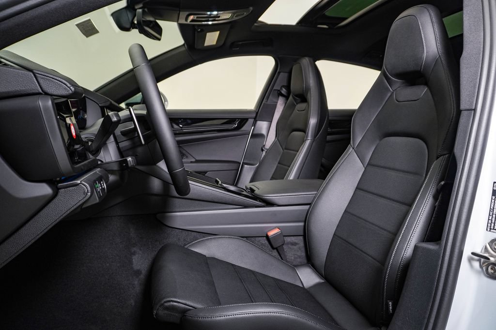 New 2026 Porsche Panamera 4 AWD/4WD image 5