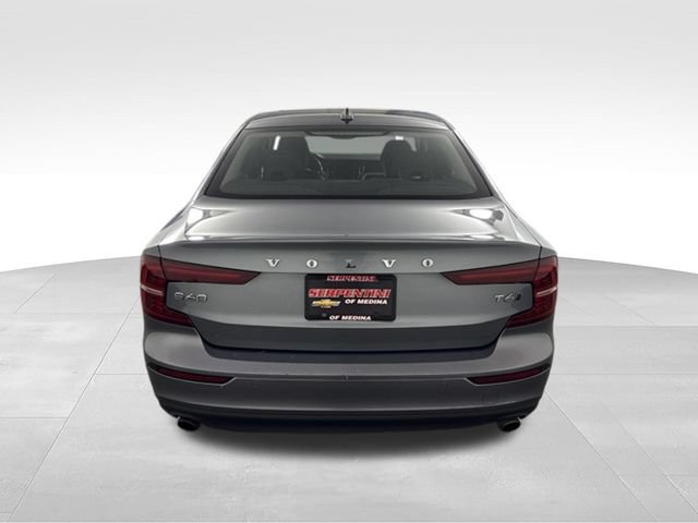 Used 2019 Volvo S60 T6 Momentum w/ Multimedia Package AWD/4WD image 7