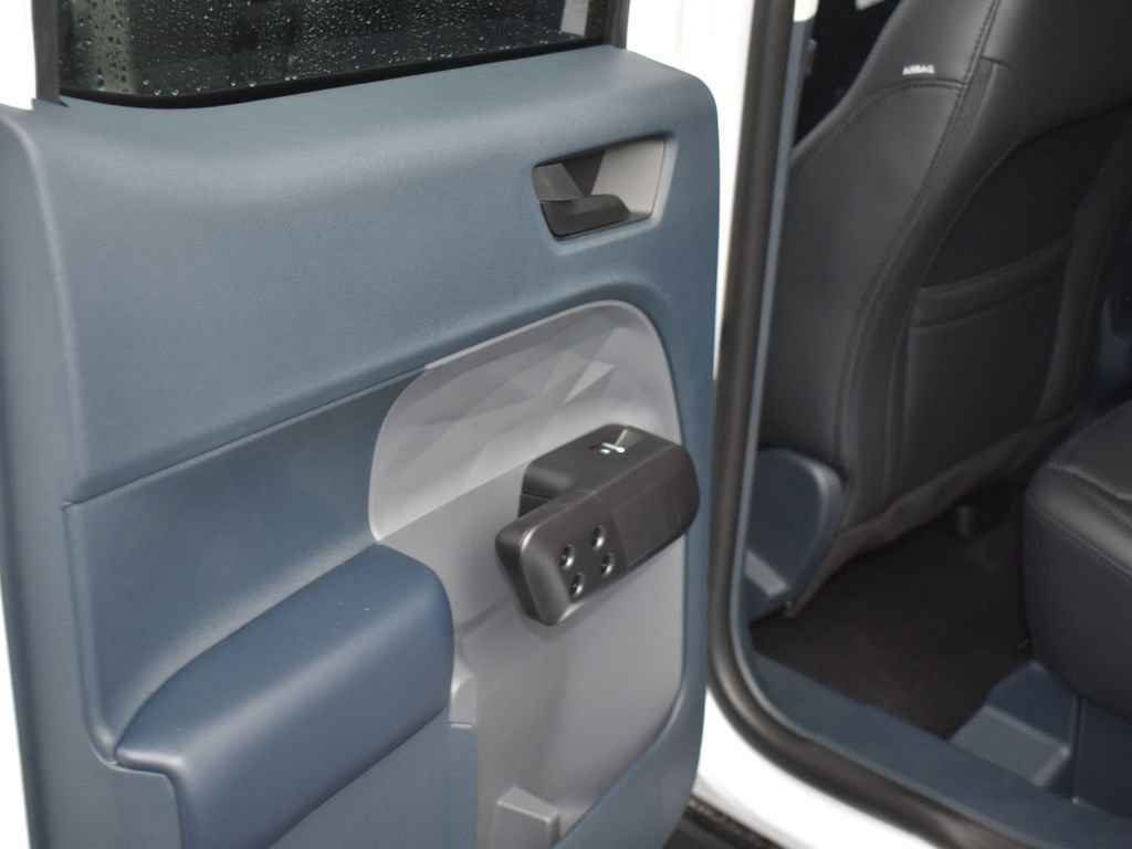 New 2026 Ford Maverick Lariat w/ Black Appearance Package image 12