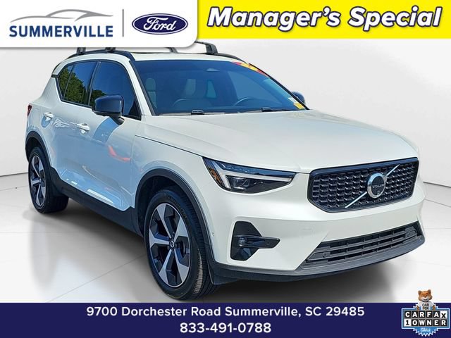 Used 2025 Volvo XC40 B5 Plus w/ Protection Package Premier