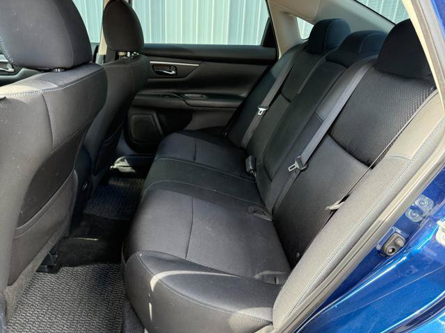 Used 2018 Nissan Altima 2.5 SR FWD image 11