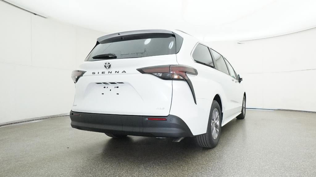 New 2026 Toyota Sienna XLE FWD image 24