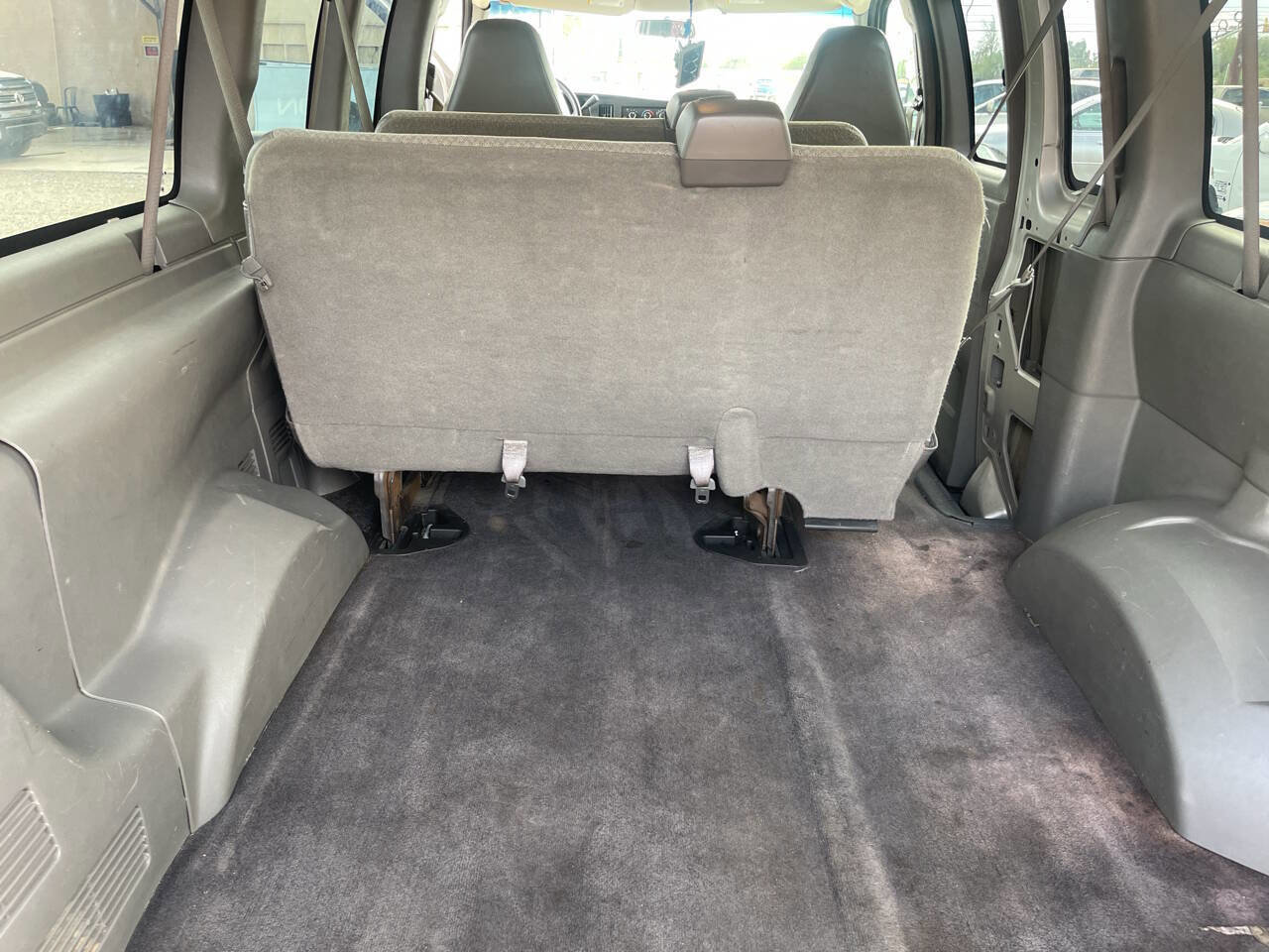 Used 2008 Chevrolet Express 1500 Passenger w/ LT Preferred Equipment Group image 17