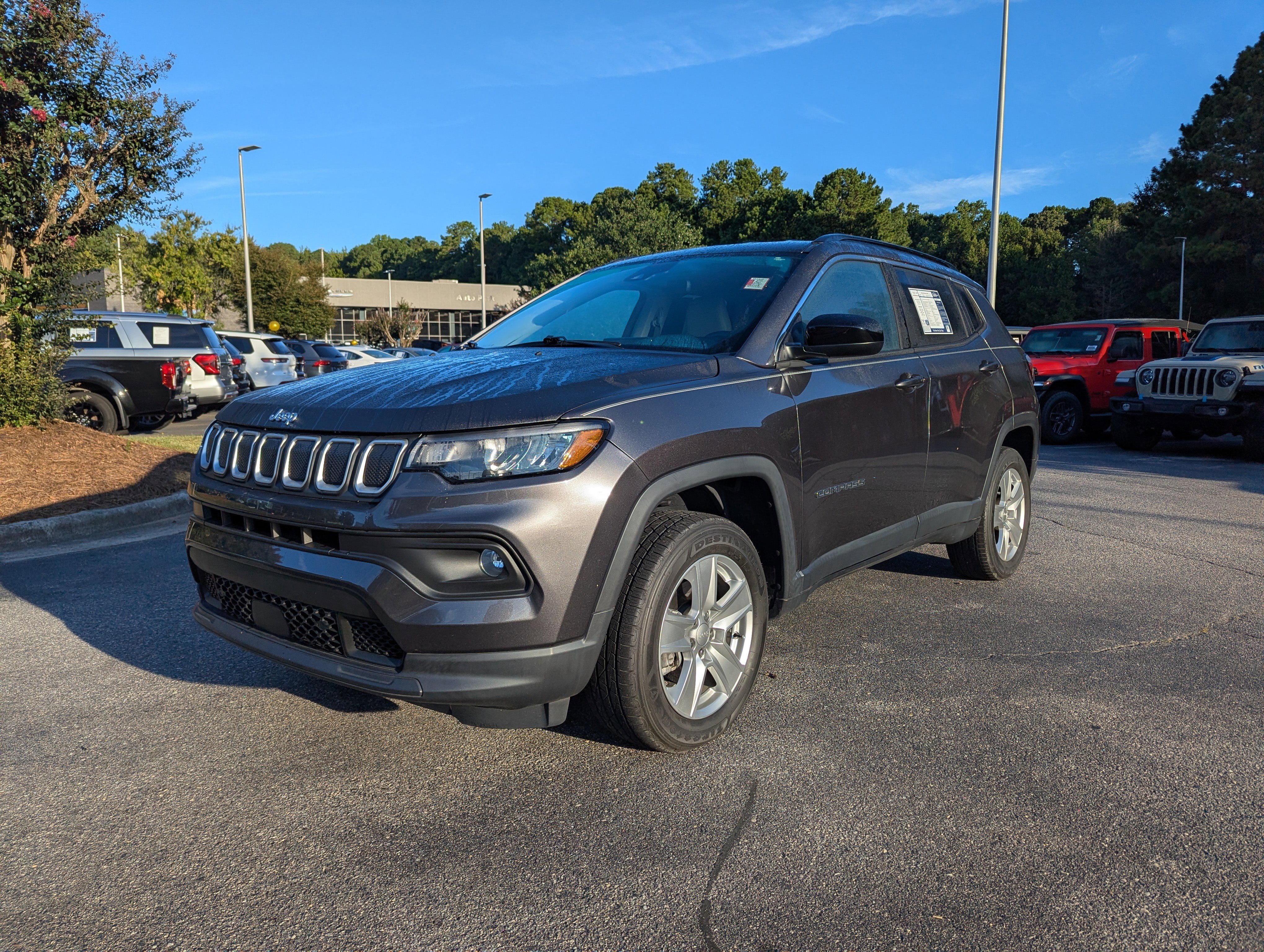 Used 2022 Jeep Compass Latitude w/ Convenience Group image 1