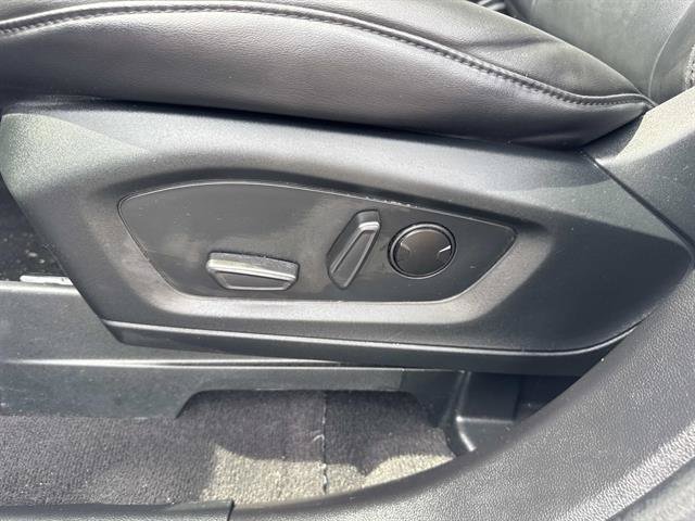 Used 2023 Ford Explorer XLT w/ Equipment Group 202A AWD/4WD image 34