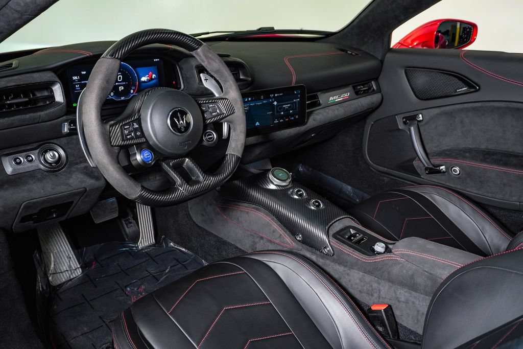 Used 2023 Maserati MC20 Coupe RWD image 23