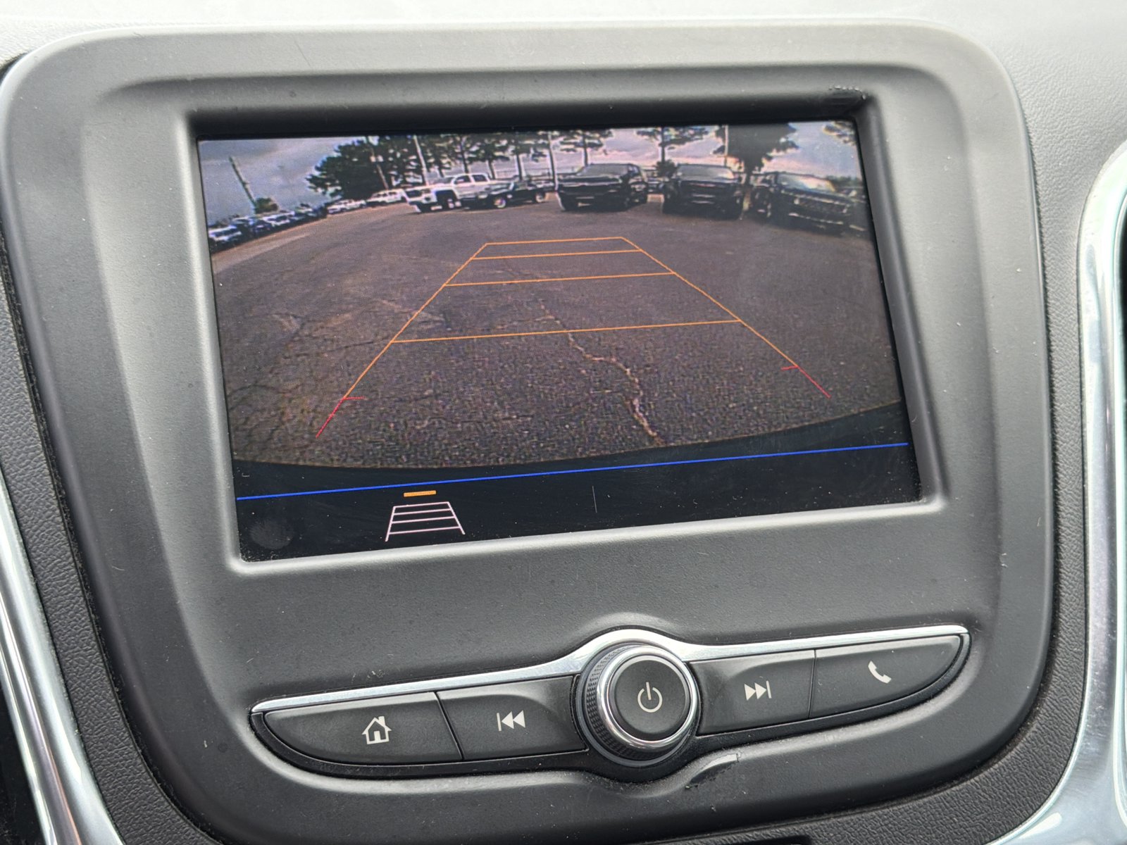Used 2020 Chevrolet Equinox LS FWD image 29