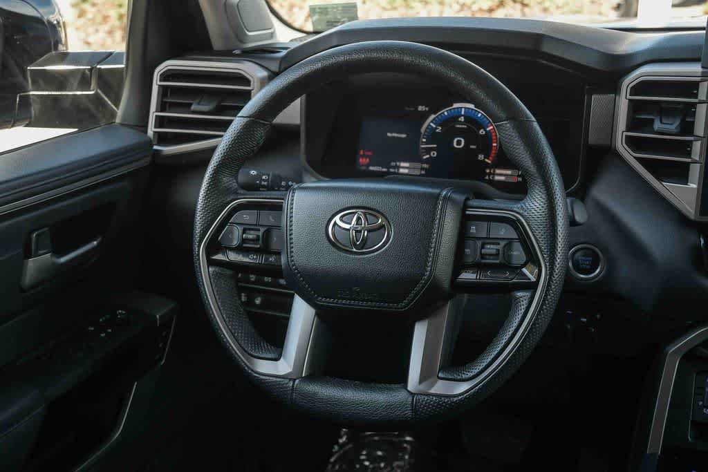 Used 2024 Toyota Tundra Limited AWD/4WD image 12