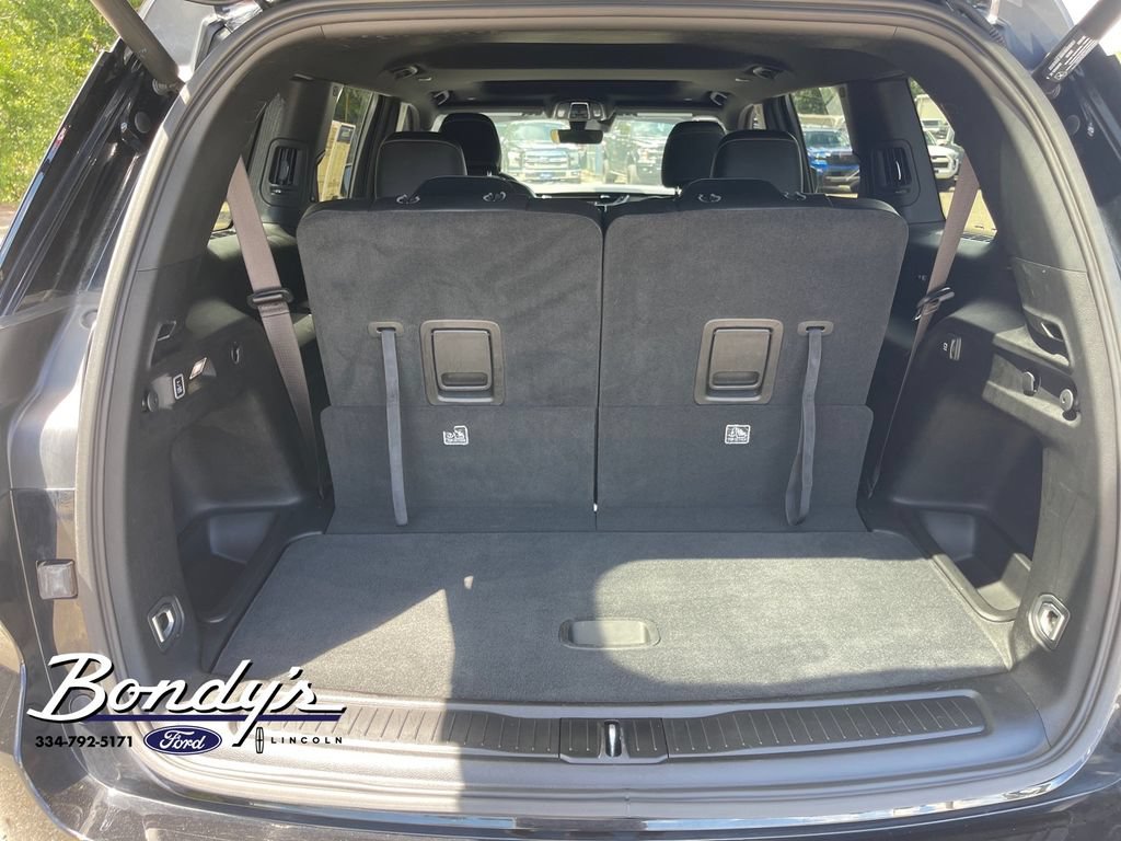 Used 2025 Jeep Grand Cherokee L Altitude AWD/4WD image 14