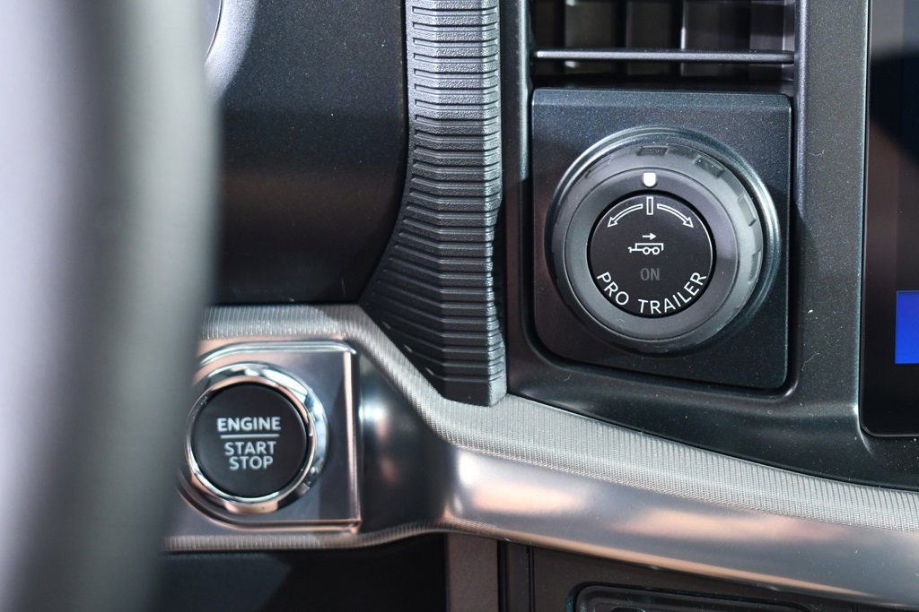 New 2025 Ford F150 Lariat w/ Equipment Group 502A High image 32