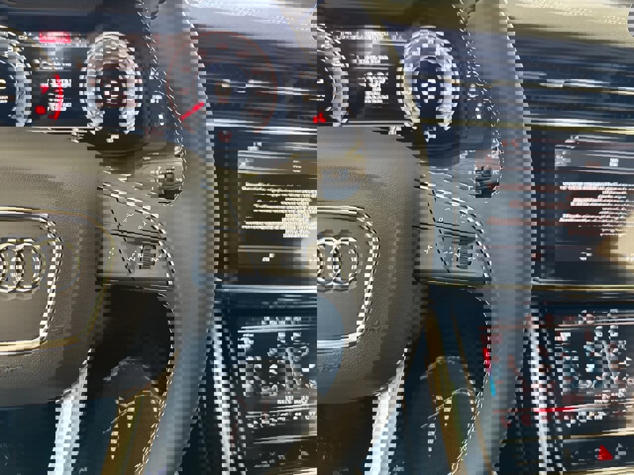 New 2025 Audi Q8 Premium Plus image 21