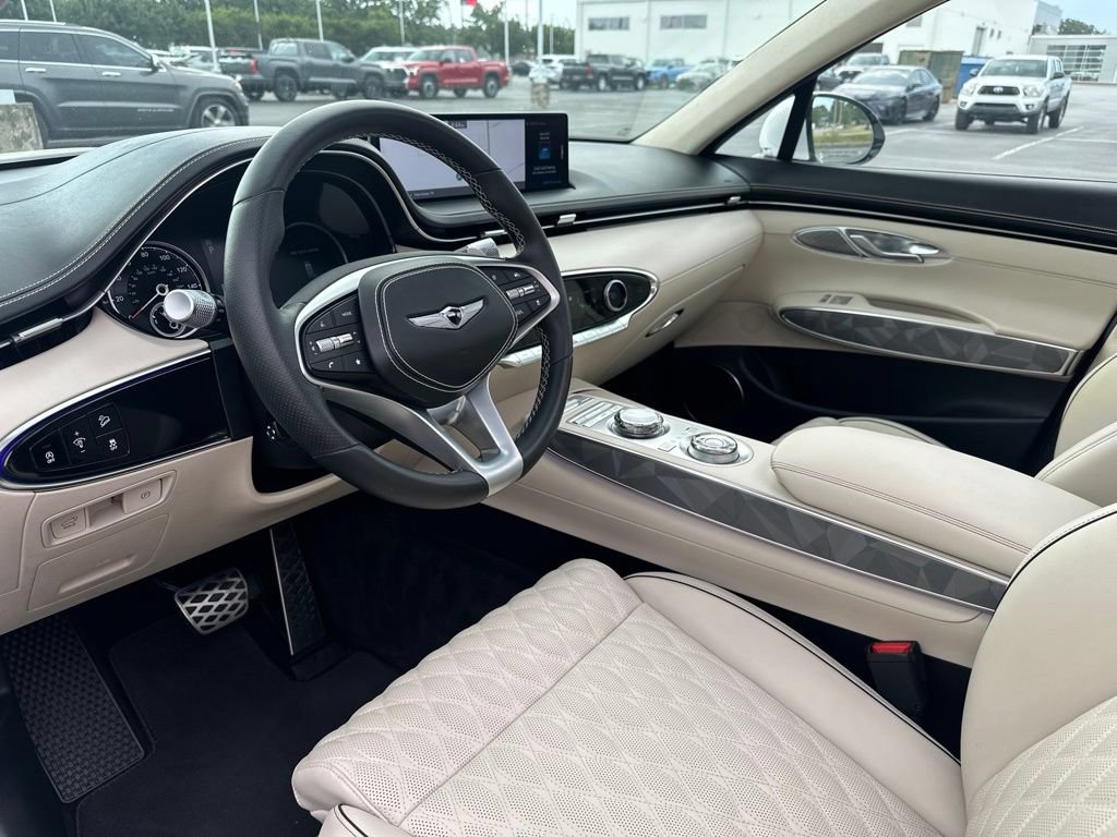 Used 2024 Genesis GV70 3.5T Sport w/ Sport Advanced Package AWD/4WD image 29