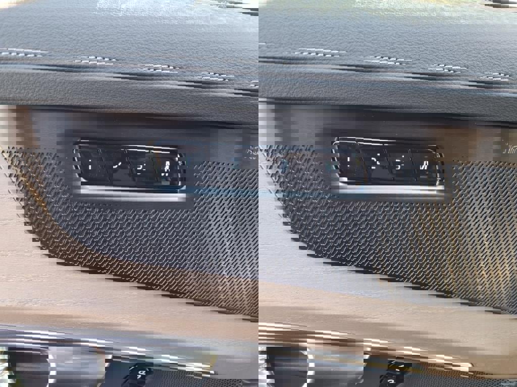 New 2026 Volvo XC90 B6 Ultra w/ Lounge Package image 13
