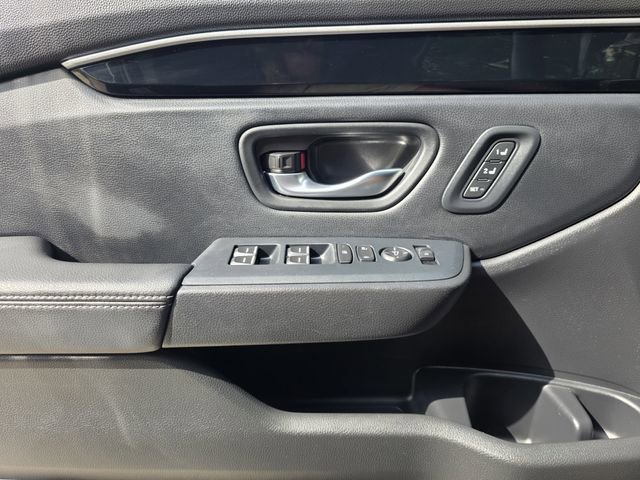 Used 2025 Honda Pilot Touring image 21