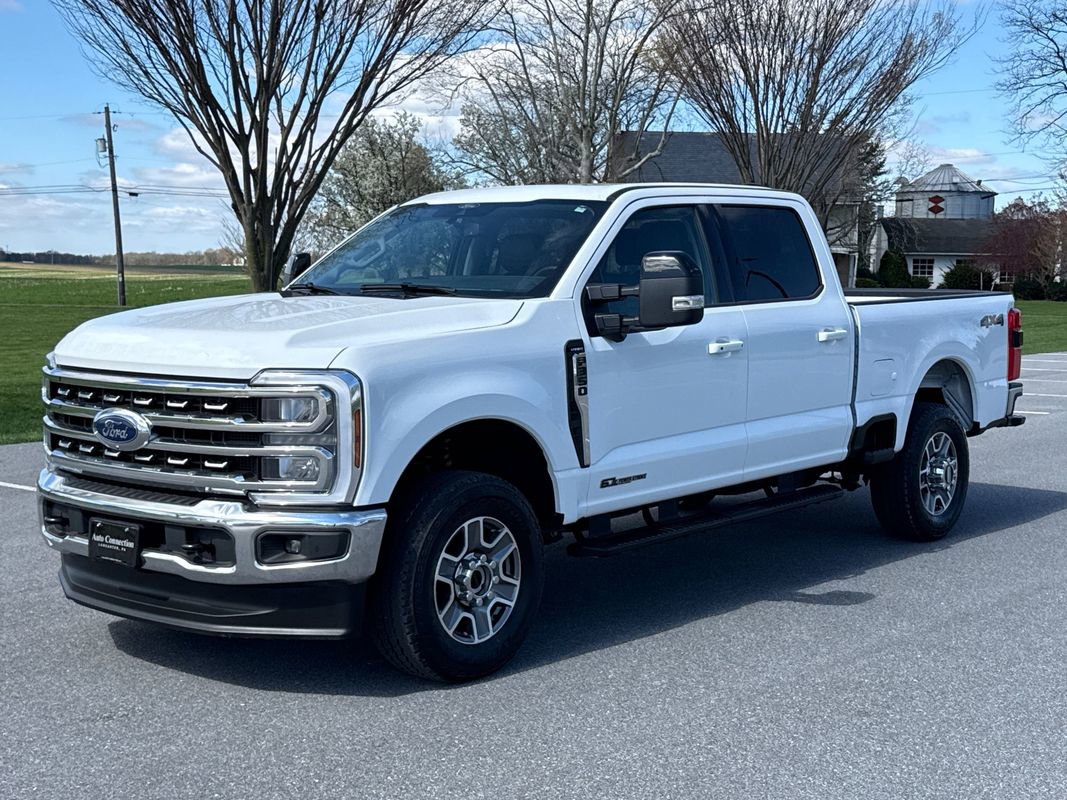 Used 2025 Ford F350 Lariat w/ Camper Package AWD/4WD image 4
