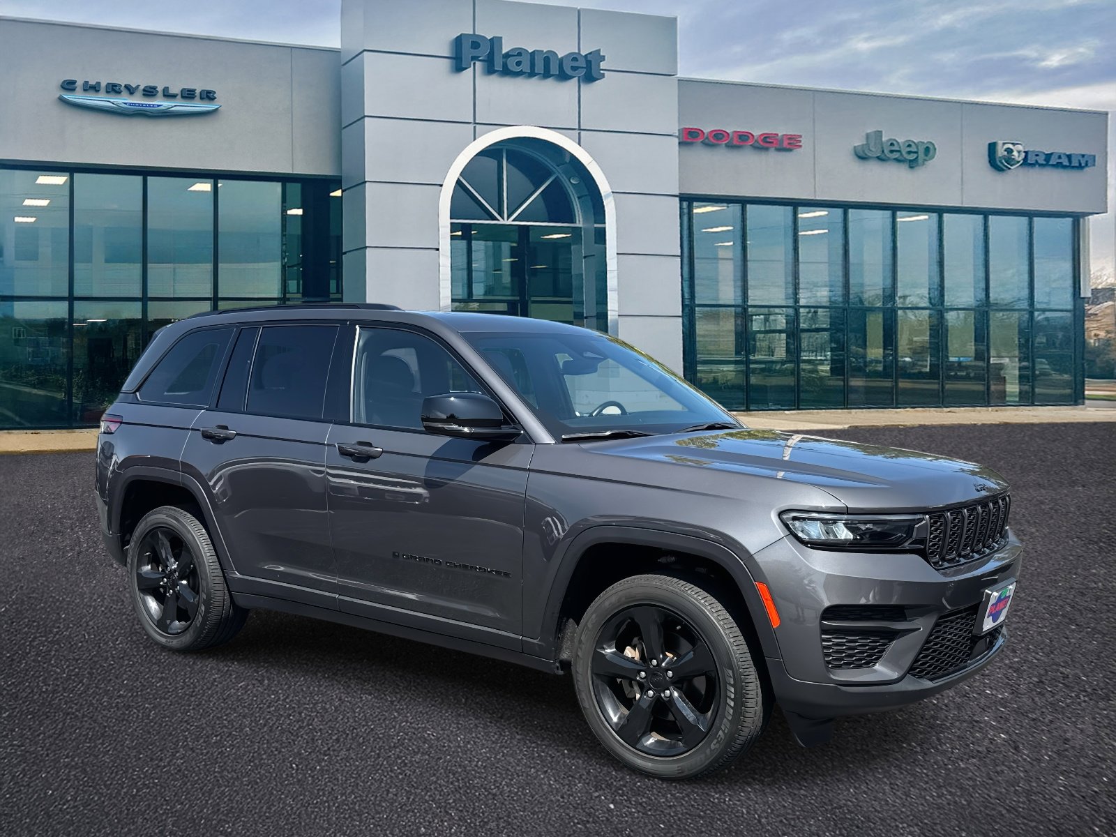 Used 2022 Jeep Grand Cherokee Altitude