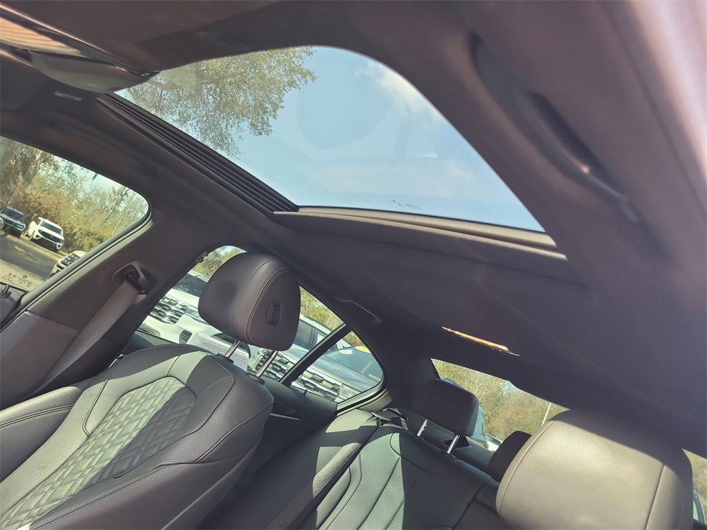 Used 2021 BMW 530i w/ M Sport Package image 19