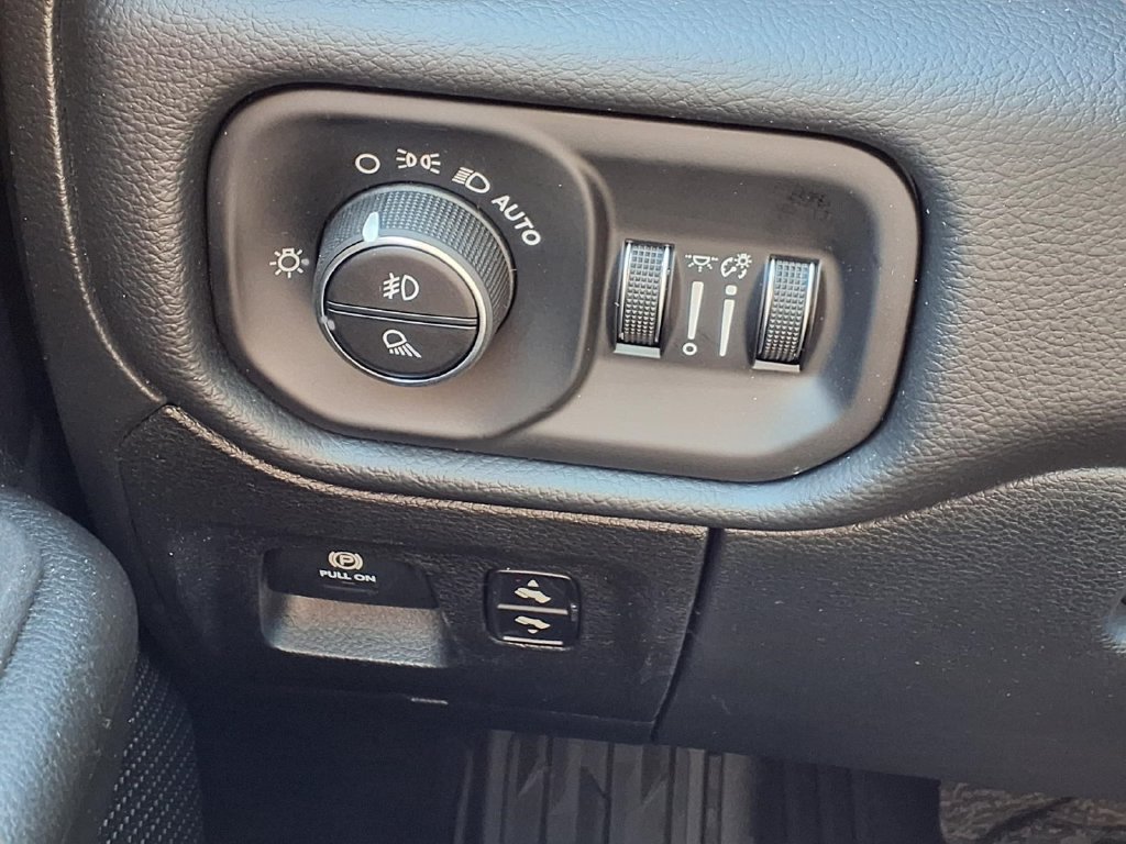 New 2026 RAM 1500 Big Horn AWD/4WD image 15