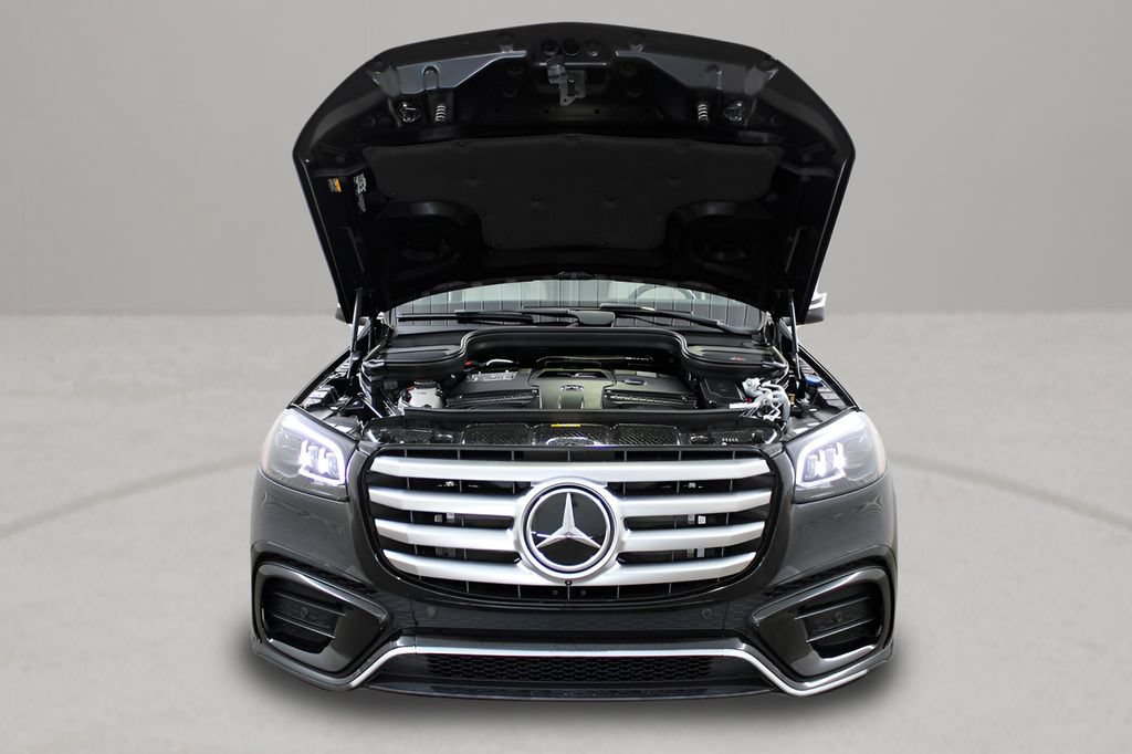 Used 2026 Mercedes-Benz GLS 580 4MATIC image 10