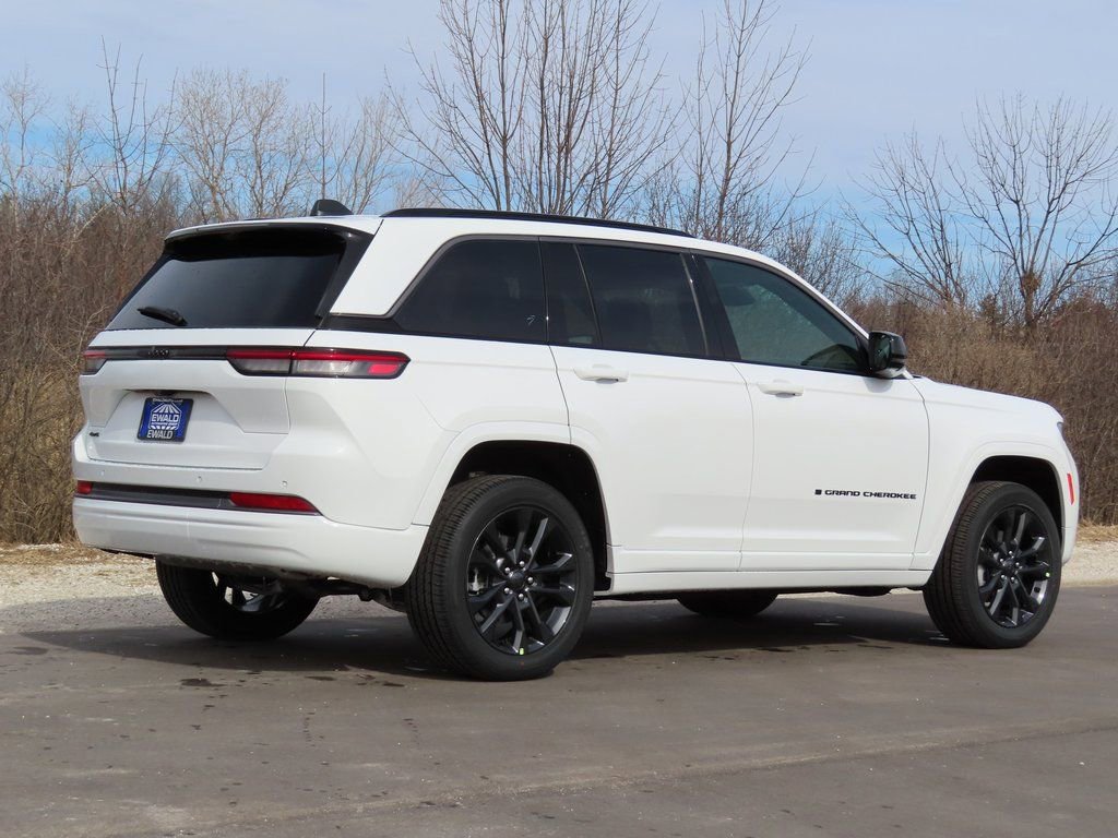 New 2026 Jeep Grand Cherokee Limited image 3