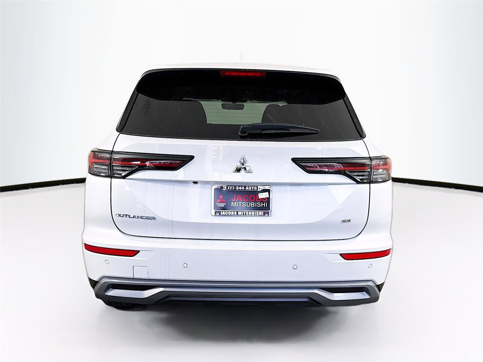 New 2026 Mitsubishi Outlander SE image 25