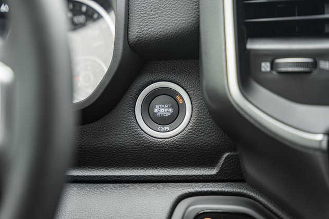 New 2026 RAM 1500 4x4 Crew Cab image 26