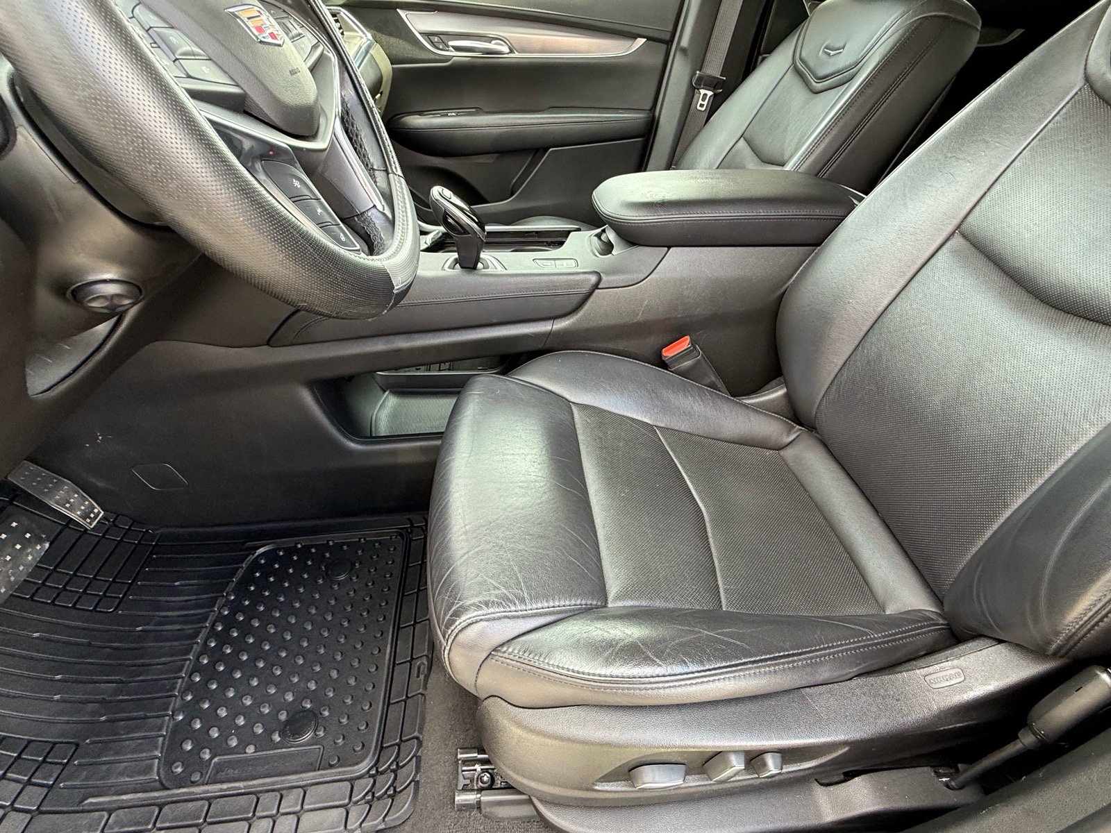 Used 2019 Cadillac XT5 Premium Luxury FWD image 13