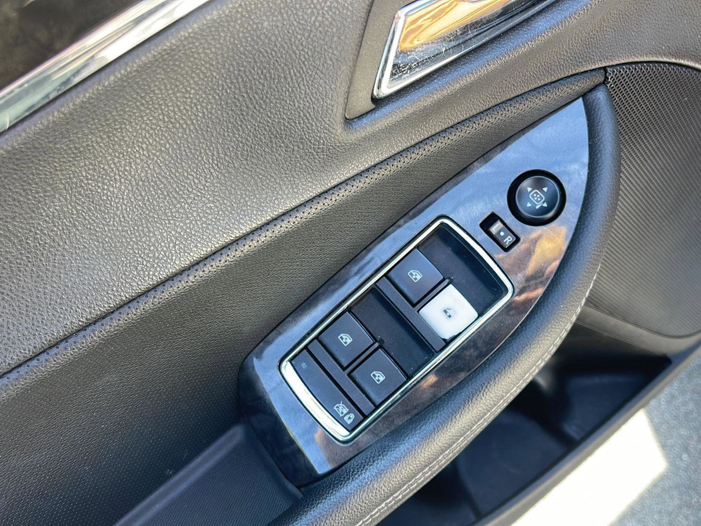 Used 2014 Chevrolet Impala LTZ image 12