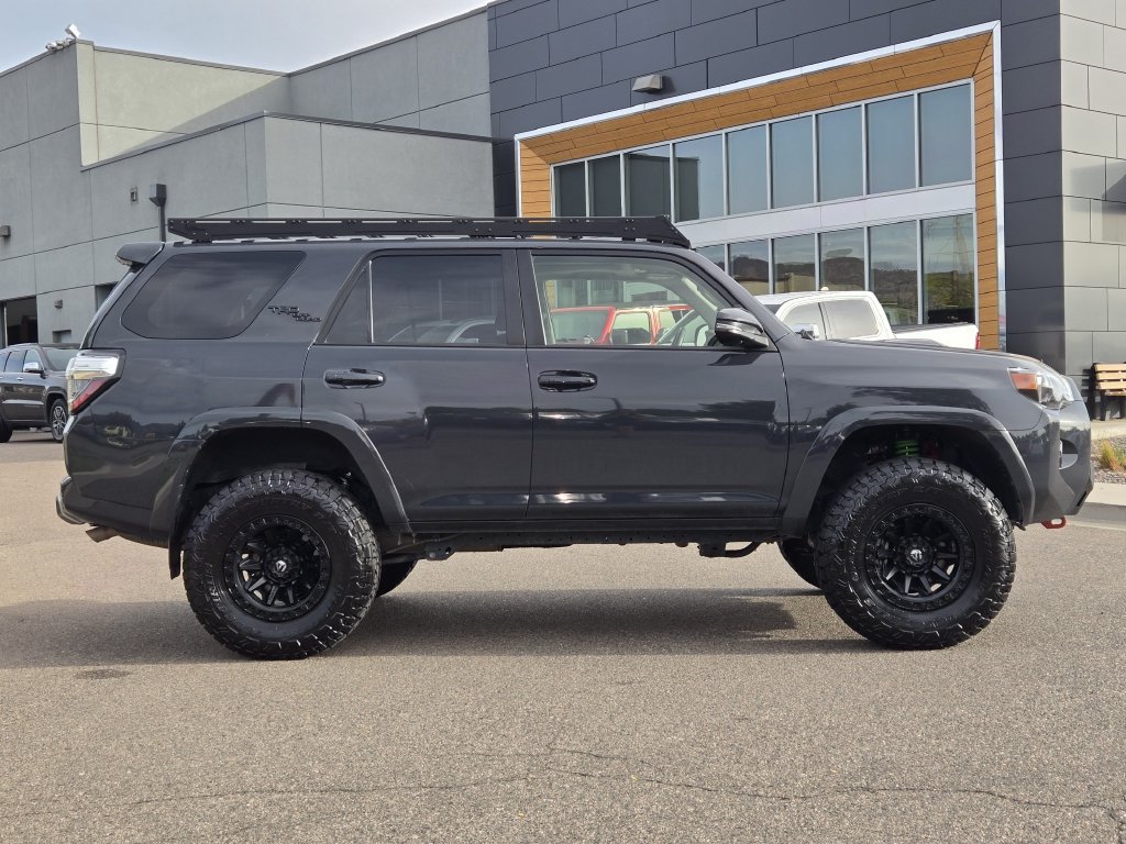 Used 2024 Toyota 4Runner TRD Off-Road Premium w/ Off Road Premium Plus Package AWD/4WD image 4