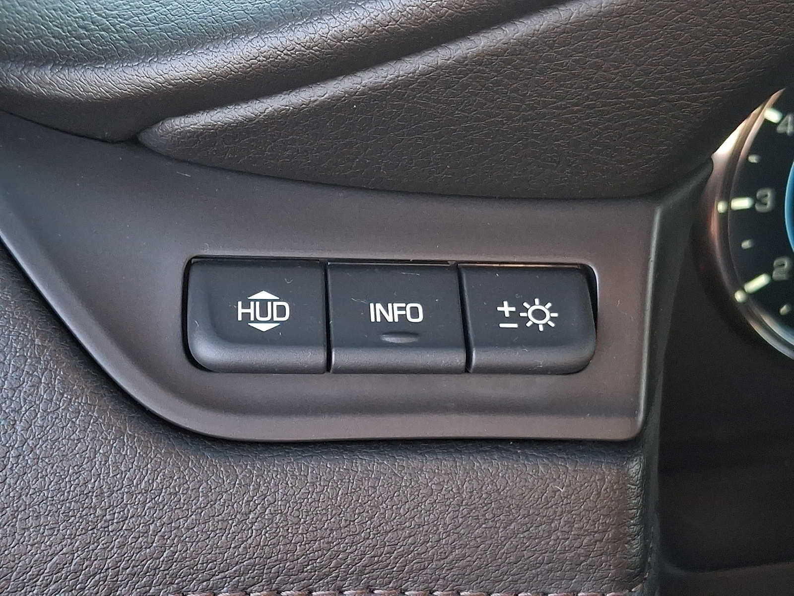 Used 2017 Cadillac Escalade Premium Luxury image 26